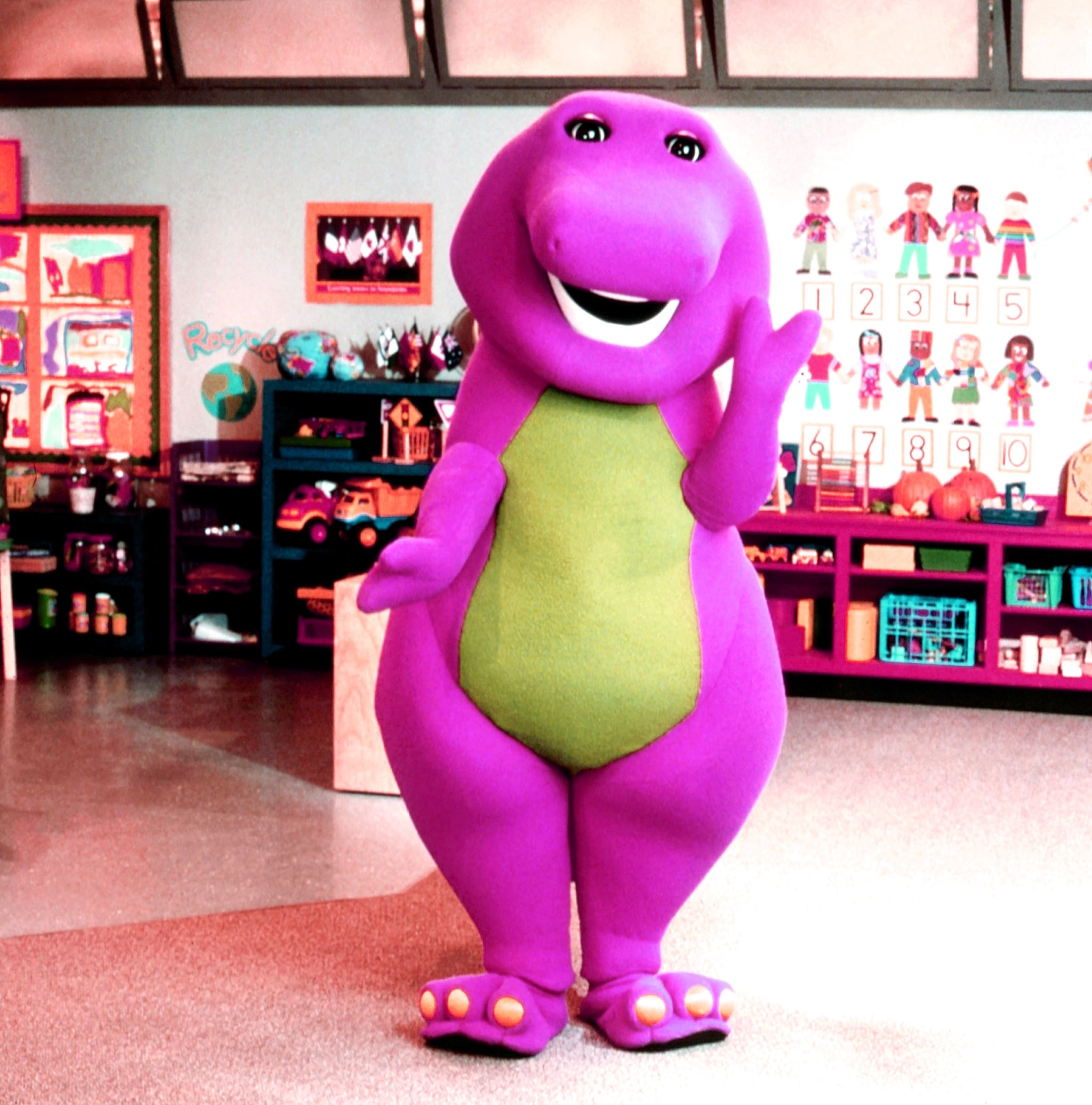 BARNEY AND FRIENDS, (aka BARNEY & FRIENDS), Barney, 1992-2009 (1995 photo by Chris Haston). Hit Entertainment/courtesy Everett Collection