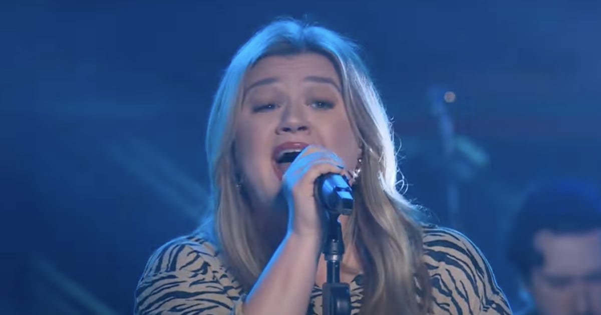 Kelly Clarkson Belts Out a Rock ‘n’ Roll Rendition of Rihanna’s “Umbrella”