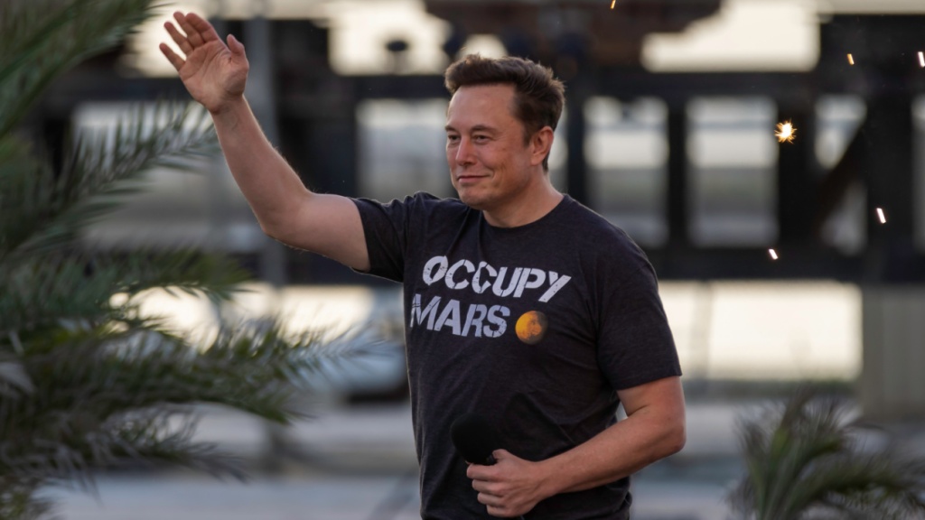 Multiple Prominent Journalists Suspended by Twitter as Elon Musk Cracks Down